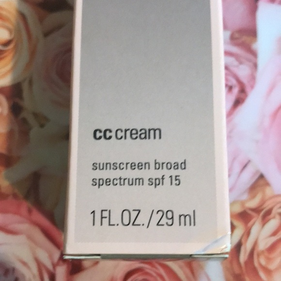 MARY KAY CC CREAM - Picture 4 of 4